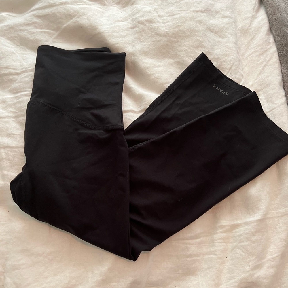Spanx Booty Boost Active Cropped Leggings